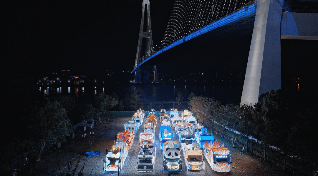 上海旅游节花车巡游日程安排出炉，警方提示：即将交通管制！市中心这一区域，禁止车辆通行！