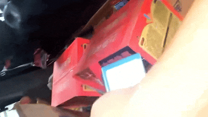 后果严重!婚礼车上发现“移动炸弹”,密密麻麻堆满19箱... 后果严重!婚礼车上发现“移动炸弹”,密密麻麻堆满19箱...