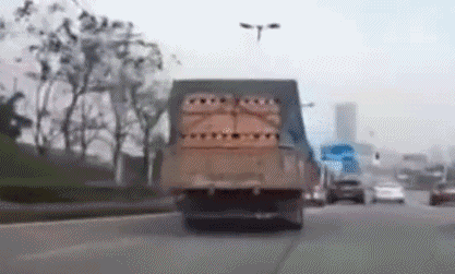 货车“悄悄”长个儿？交警：罚！并责令“缩”回去