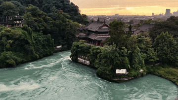 无坝治水,泽被千年——都江堰蕴藏着怎样的东方智慧 无坝治水,泽被千年——都江堰蕴藏着怎样的东方智慧