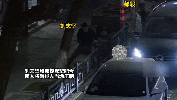 “波棱盖子咔马路牙子上磕秃噜皮,裤子也咔坏了!” “波棱盖子咔马路牙子上磕秃噜皮,裤子也咔坏了!”