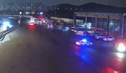 深夜追父!一个举报电话后的拦截行动 深夜追父!一个举报电话后的拦截行动