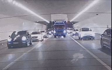 货车 “臃肿” 上路晃?添堵又危险!已查处! 货车 “臃肿” 上路晃?添堵又危险!已查处!