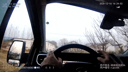 寒冬老人走失5小时，周村警方跨市联动在邹平加油站成功救回！