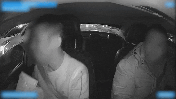 车窗吐痰还打人，四川一男子酒后滋事被行拘罚款