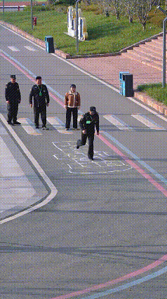 “这个游戏是怎么做到全国统一的？”网友：笑着笑着就哭了