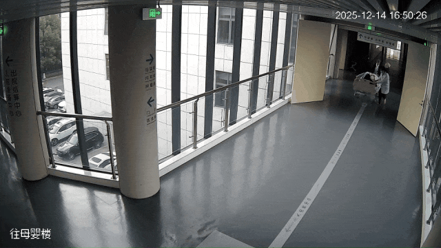 镇江一106公斤孕妇被紧急送进手术室