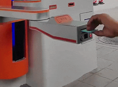 广东一收费站突然走红，网友：太超前！