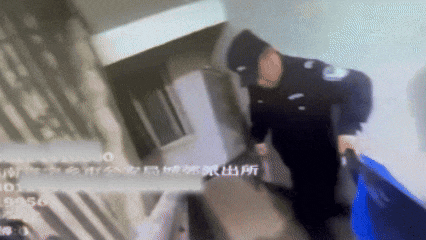 事发长沙！父亲深夜紧急报警，民警上门看到揪心一幕……