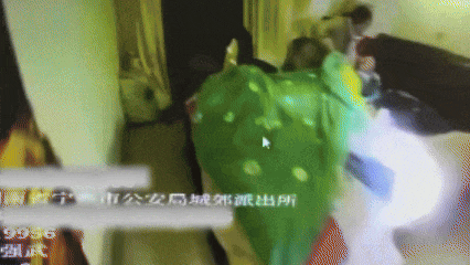 事发长沙！父亲深夜紧急报警，民警上门看到揪心一幕……