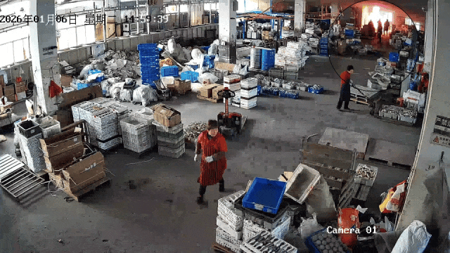 惊险！员工弯腰瞬间，工厂差点烧没，一定要注意防静电！