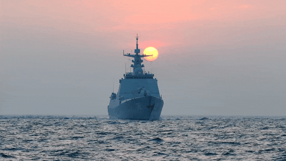 人民海军又添一员“猛将”! 人民海军又添一员“猛将”!