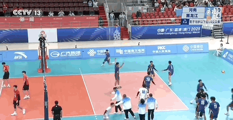 “业余”教练带“学生军”闯入全国四强！他们的故事值得被看见