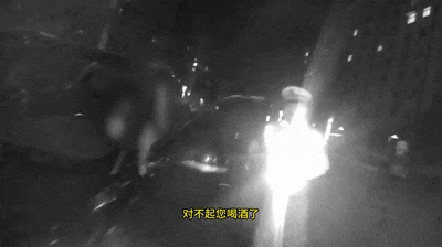 醉驾还无证?司机：赶二场，吃夜宵!