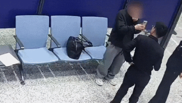 男子在杭州出境时冒用双胞胎兄弟证件 被警方一眼识破