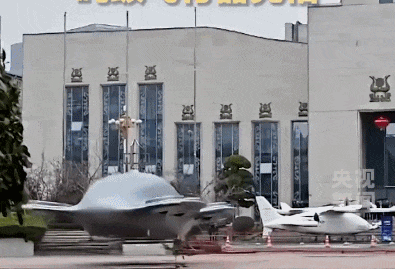 这下可以说“看！飞碟”了？！一起认识这些新款“飞的”→🤩