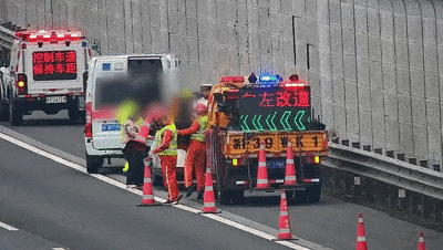 “我没有报警,为啥警车、救护车都来了?” “我没有报警,为啥警车、救护车都来了?”