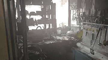 最贵的一通电话!接完家没了…… 最贵的一通电话!接完家没了……