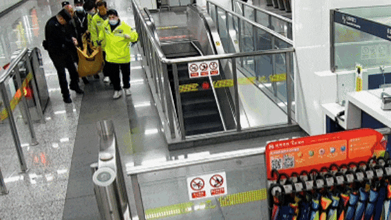 争分夺秒的9分钟，他们合力“托”住了一个人的生命