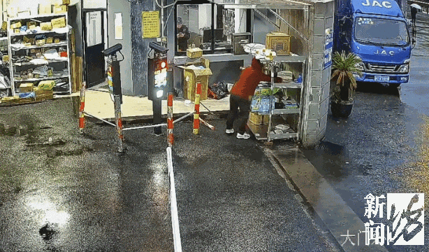 瞠目结舌！沪一女子偷拉杆箱后竟是用来…警方：抓