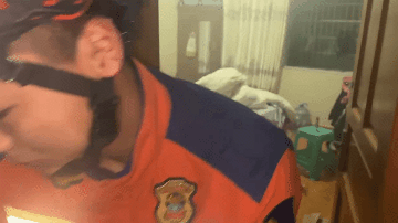 “你并不是想自杀，你只是需要有人安慰……”