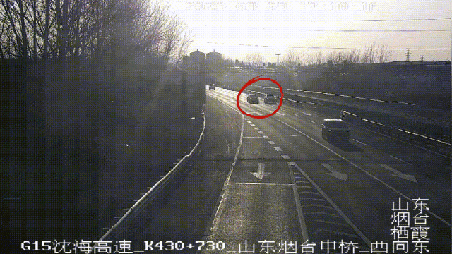 一秒分心，两起事故！这波操作太危险