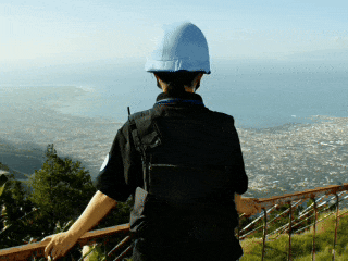 张桂梅：如果不嫌弃的话，我愿意做你的妈妈