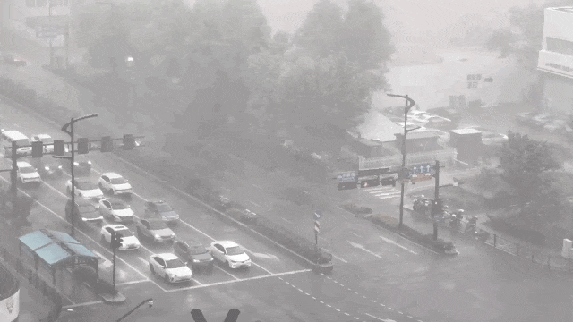 下班路上注意，杭州迎来大雨！清明假期天气还要大转折