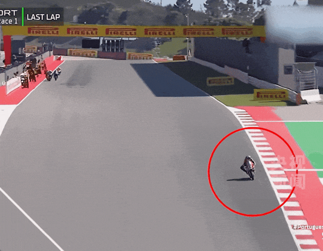 张雪机车海口店销量猛增!记者探访→ 张雪机车海口店销量猛增!记者探访→