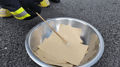 警惕！昆明一村民在家祭祖，结果蜡烛无人看守引燃纸钱等可燃物……