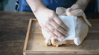 注意！家里这种“厨房用纸”别再直接接触食物了！