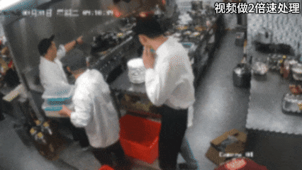 店员连连犯错，后厨变“火海”，监控曝光这些致命操作