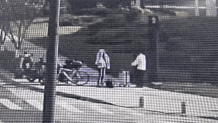 脱衣蒙面躲监控？天真，伸手必被抓！