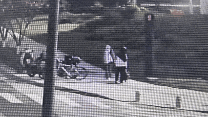 脱衣蒙面躲监控？天真，伸手必被抓！