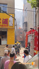 浓烟滚滚、火光冲天！昆明一城中村发生火情，电线连片起火，起因竟是……