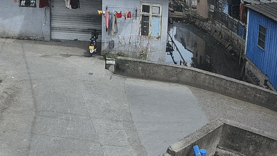 太优秀！12岁黄子轩救下九旬老人！这一幕太危险