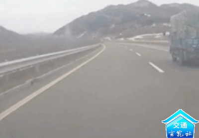 高速惊险一幕：逆行撞车后竟逃逸？