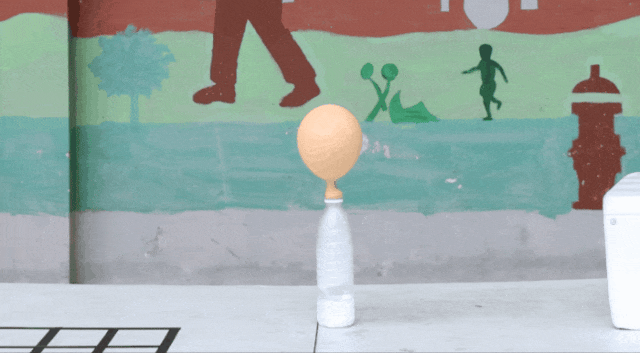 警惕！别再让孩子碰它！实验告诉你：误食会伤胃，放冰箱会爆炸