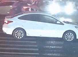 路遇交通事故 正在吃饭的女辅警扔下碗筷就冲了出去