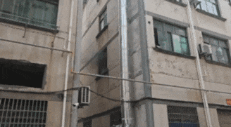 一斤半重的“巨烛”烧了三天两夜，最后竟惊动了消防员……