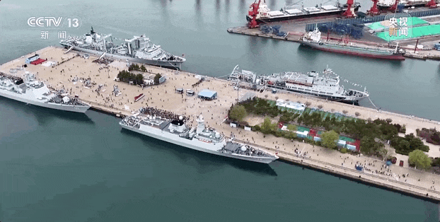 台湾退役舰长登人民海军舰艇，感叹“质量超出了想象”