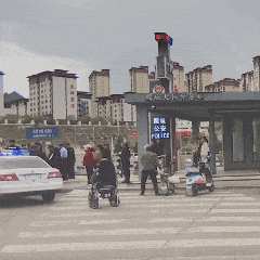 “我是警察，肯定得管！”