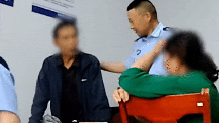 “他们说,钱不取出来,就抓我们去哈尔滨坐牢” “他们说,钱不取出来,就抓我们去哈尔滨坐牢”