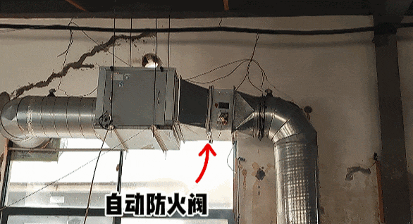 浓烟冲天!这起源于油污的火灾说明,你得管管你的管! 浓烟冲天!这起源于油污的火灾说明,你得管管你的管!