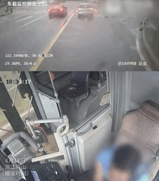 公交车司机周俞经抢救无效离世,年仅43岁!监控记录下揪心的2分20秒…… 公交车司机周俞经抢救无效离世,年仅43岁!监控记录下揪心的2分20秒……
