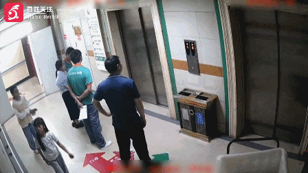 生死时速!贵州一34岁男子突发心梗,心跳呼吸骤停,医护接力救援一小时抢回一条命 生死时速!贵州一34岁男子突发心梗,心跳呼吸骤停,医护接力救援一小时抢回一条命