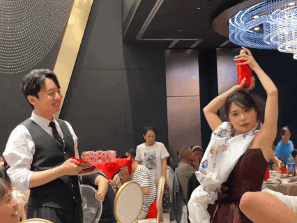 眼里有光原来这么明显…… 眼里有光原来这么明显……