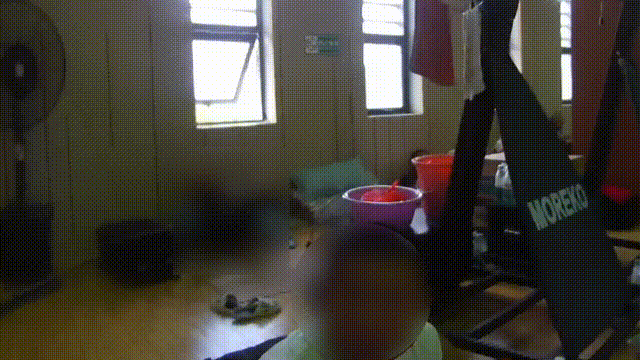 “你们不是忙着抗台吗？”