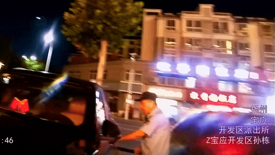 10万现金扔副驾,车门不锁……这究竟是在考验谁? 10万现金扔副驾,车门不锁……这究竟是在考验谁?
