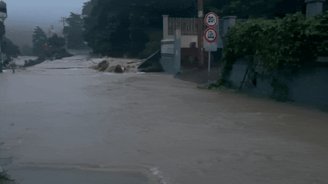 福建“暴雨预警”提升为Ⅰ级!省防指提升防汛应急响应为二级 福建“暴雨预警”提升为Ⅰ级!省防指提升防汛应急响应为二级